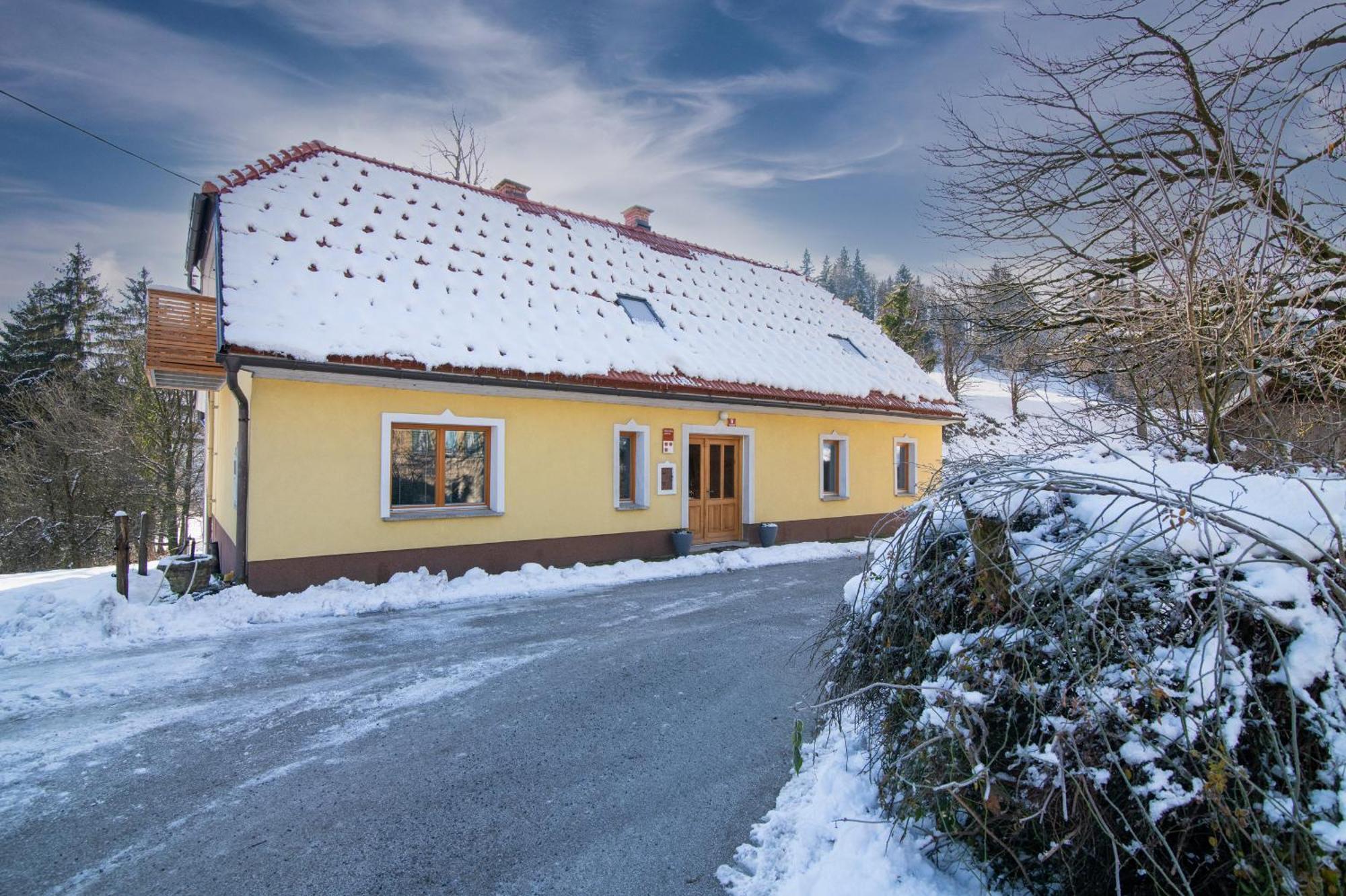 Robida Villa Vransko Eksteriør bilde